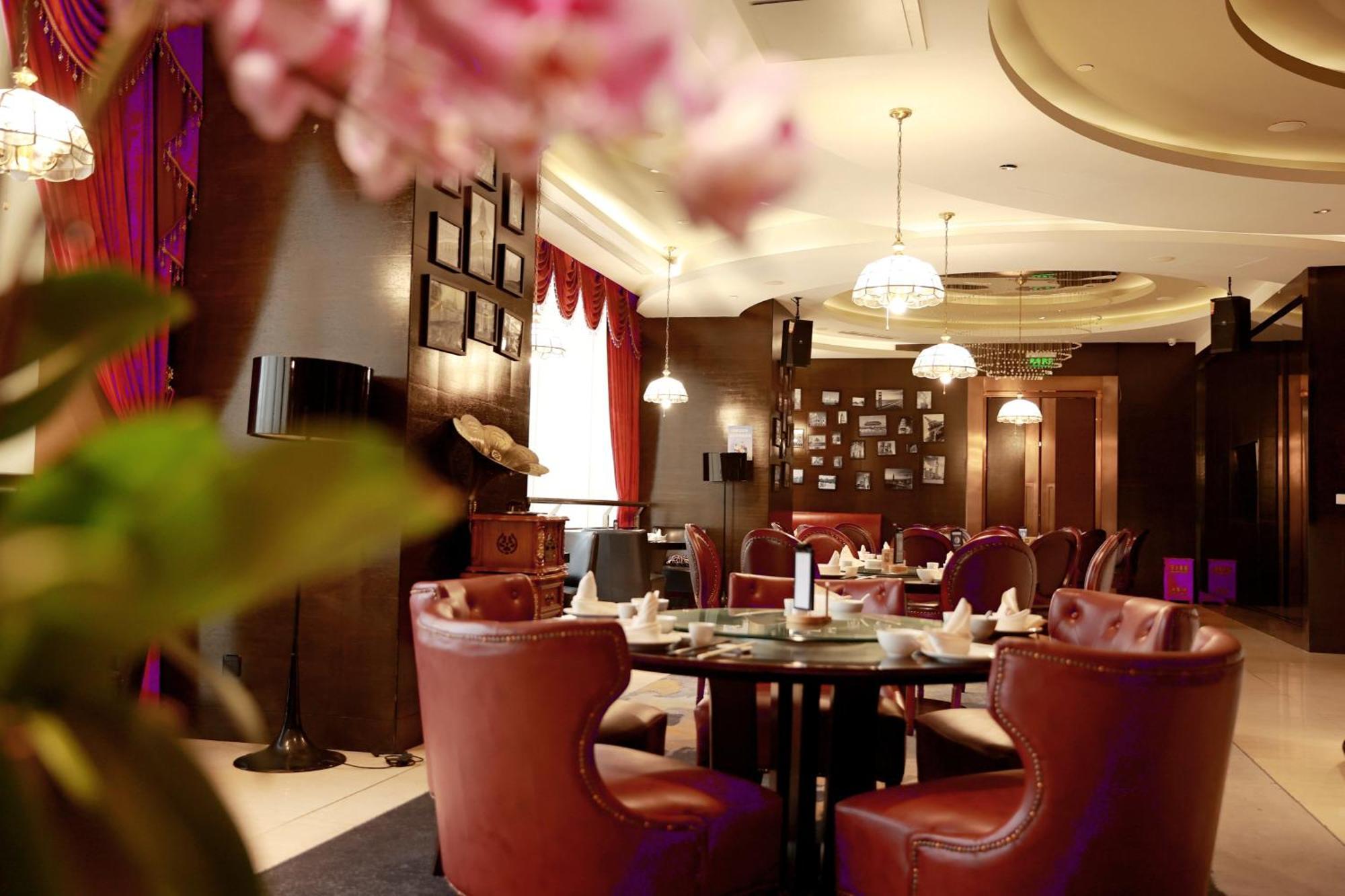 Crowne Plaza Wuxi Taihu By Ihg Hotel Exterior photo